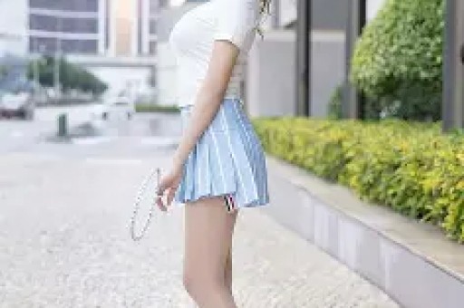 知名女星新恋情曝光对象是70岁富商当街秀恩爱宣示主权真扎眼